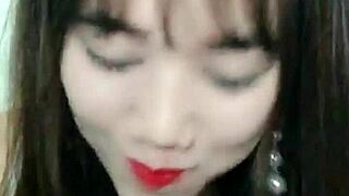 Vietnamese Girl's Sexy Webcam Talkshow Livestream