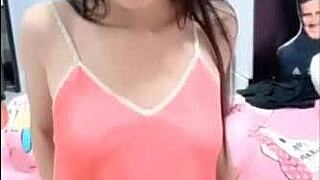 bライブまとめ１ showcases stunning asian webcam talent