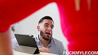 Låste upp Mellanie Monroes stora tuttar och feta rumpa i POV