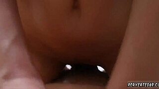Blonde MILF gives early morning hardcore virtual handjob