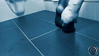 Alisha Sweet strips for me and lets herself get fucked, cumshot on tits