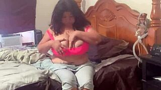 girl fingers her pussy deliciously in the video