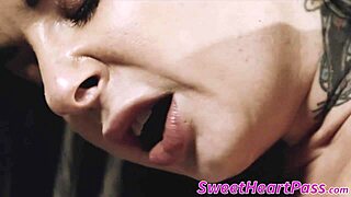 Elsa Jean Gets Scissored 😍