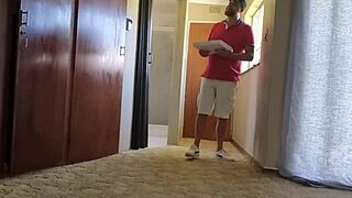 GAVE THE PIZZA DELIVERY GUY A TIP HE WILL ALWAYS REMEMBER