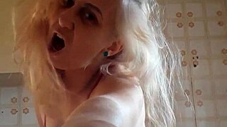 She's so hot, dancing with her big natural tits.