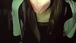 exhibitionist shemale shows ass in the shade