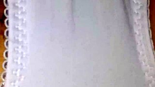 quan lot trang dep in a beautiful traditional setting