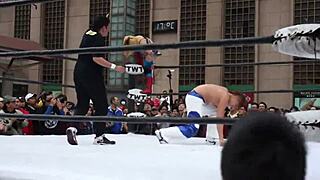 Intense Fight Between Douyu and Apple Miyuki in NTW 2013