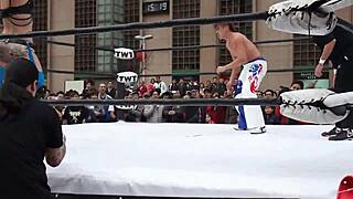 Intense Fight Between Douyu and Apple Miyuki in NTW 2013