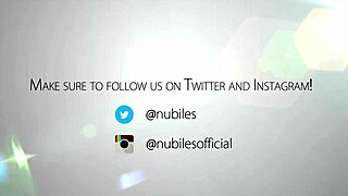 Girlfriend gives real XXXmas surprise blowjob to boyfriend!