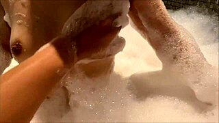 Pervert Couple Fucks In Bubble Bath?