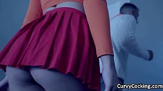 Curvy Big Tit Velma Gives Sloppy Oral In Cosplay Costume With Teen Appeal.