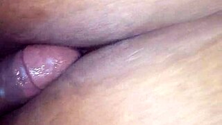 قذف ونيك هذا الكس الآن! 😈