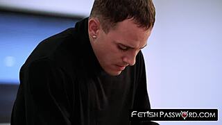 Nak tengok Hailey dikuasai?