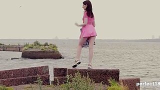 Lake Breeze Puts Me at Ease in Nature