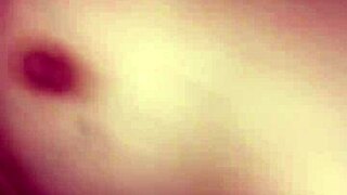 vyjíždím s přirozenými kozy skákajícími při cucání toho ptáka, tak horké 😘