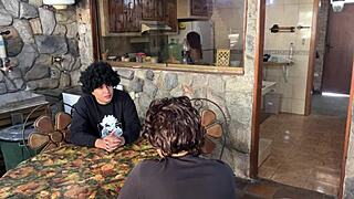 cada vez que el amigo de mi esposo nos visita me folla en todos lados a escondida de mi marido ntr