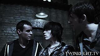 i watch these young gays kiss before they get pounded hard in the ass