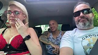 Pegamos carona com Ted e aprontamos muito na rua! 🚗