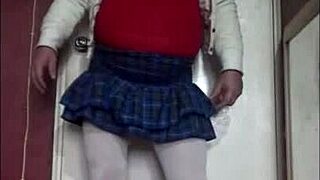 Homemade Bisexual Crossdressing Shy Amateur Fills And Swallows It