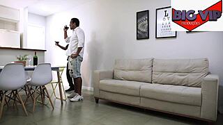 Woman traveled, i called friend for a show at home with victoria dias