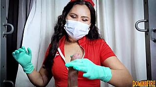 just chilling with dominafire’s medical edging clips, nurses in gloves are wild!