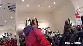 Datang Rayu Aku di Supermarket dan Tumbuk Memek Ketat Aku di POV