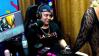 Andressa sanchez shows ass and dick in podcast