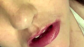 Sexy Minxycme Sucks Dildo with Moaning