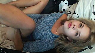 Gorgeous Blonde Camgirl Masturbates with Cute Tits