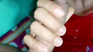 she gives blowjob very well in amateur closeup