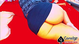 Enjoying two toys at once - come help me out?