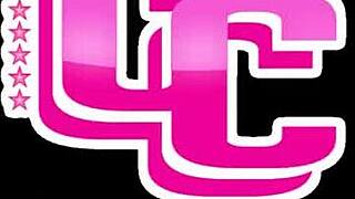 Trojček z dekletom in njenim prijateljevim moškim v sproščenem okolju