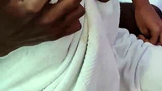 Beautiful indian girl in seductive homemade video