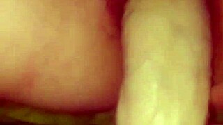 O Amını Parmaklarken Ben Onu Dev Dildo İle Dolduruyorum?