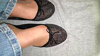 Check out this intimate milf webcam fetish session!