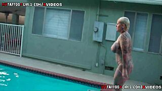 Blackwidow Enjoys Pool Time With Blonde