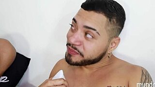 Eu E Meu Melhor Amigo Com Tesão Falando Do Vizinho Gostoso