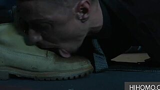 Submissive gay toy fucked by Skyy Knox and Jason Vario!