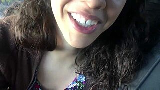 my 18-year-old girlfriend gives her first blowjob in the car and swallows