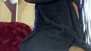 I'm havin' some bed fun with her ass