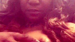 Rea masturbates with dildo in pussy and sucks it wearing sexy mask