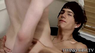 Naughty twinks Giovanni Lovell and Carson Evans bang hard in doggystyle!