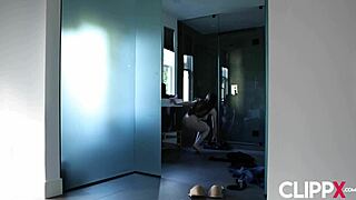 Låt oss göra det verkligt med Codey Steele och Hazel Moore.