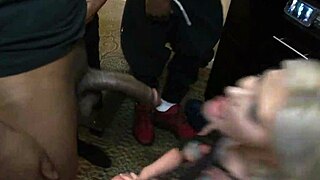 Ada Bomb kena pukul keras dalam gangbang antara kaum gila dengan pancutan semen di mana-mana