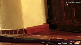 sensual dancer gets aroused at night, teasing with nude body 😏