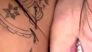 fodendo com meu pinto de borracha minha amiga que delicia