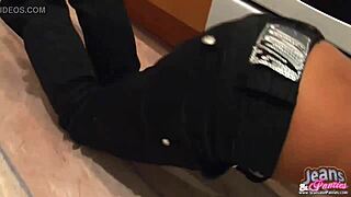 I need help peeling off these tight skinny jeans, petite babe.