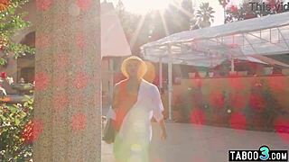 Big Boobed BBW Sluts Inviting Transsexual Neighbor Austin Spears For Threesome