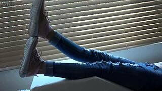 i luv kristys new sneakerz fetish, shes so petite n blonde wit dem close ups